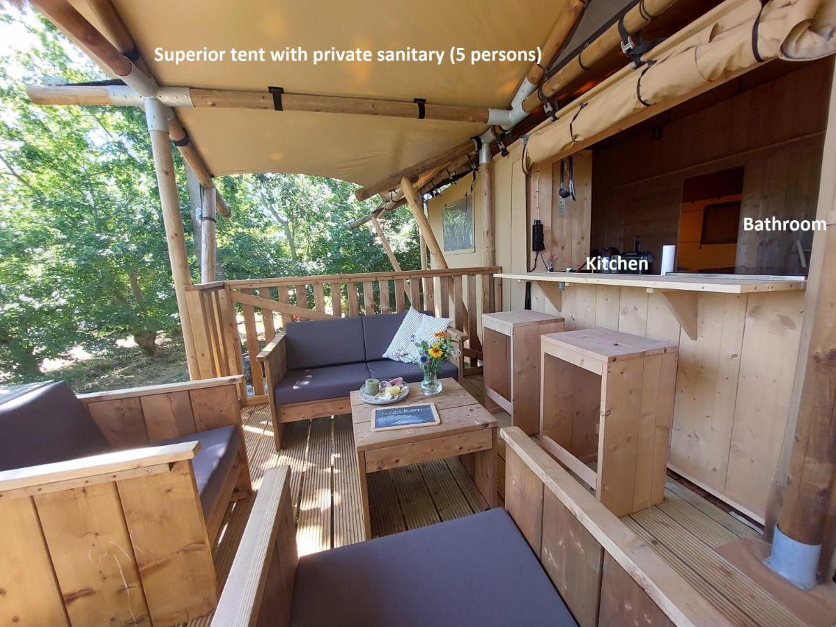 Glamping Essenhof Hotel อาชเตแกร์เกอ ภายนอก รูปภาพ