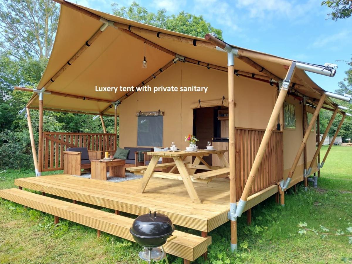 Glamping Essenhof Hotel อาชเตแกร์เกอ ภายนอก รูปภาพ
